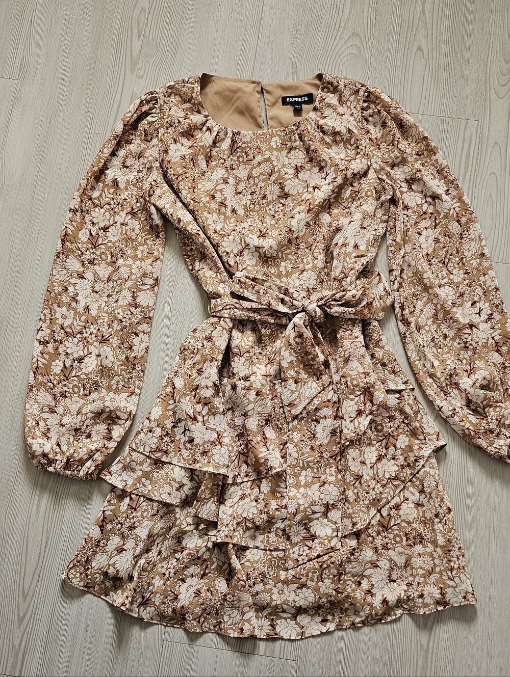 Express Floral Tiered Long-Sleeve Mini Dress - Brown & Cream